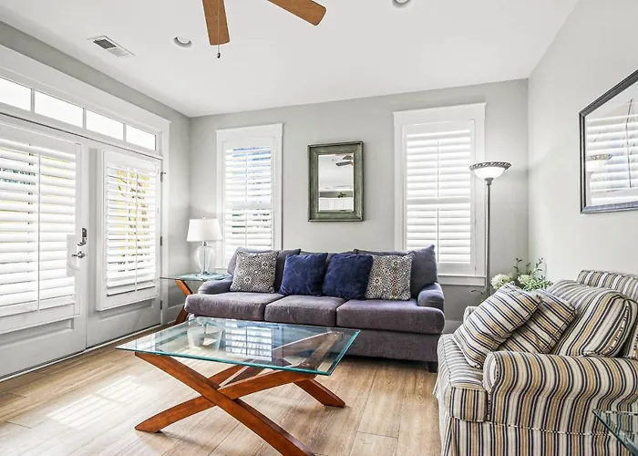 Cinzia Lane Bungalow